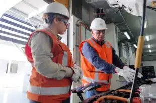 CEIM abre nuevo programa de Mantenimiento de vehículos eléctricos
